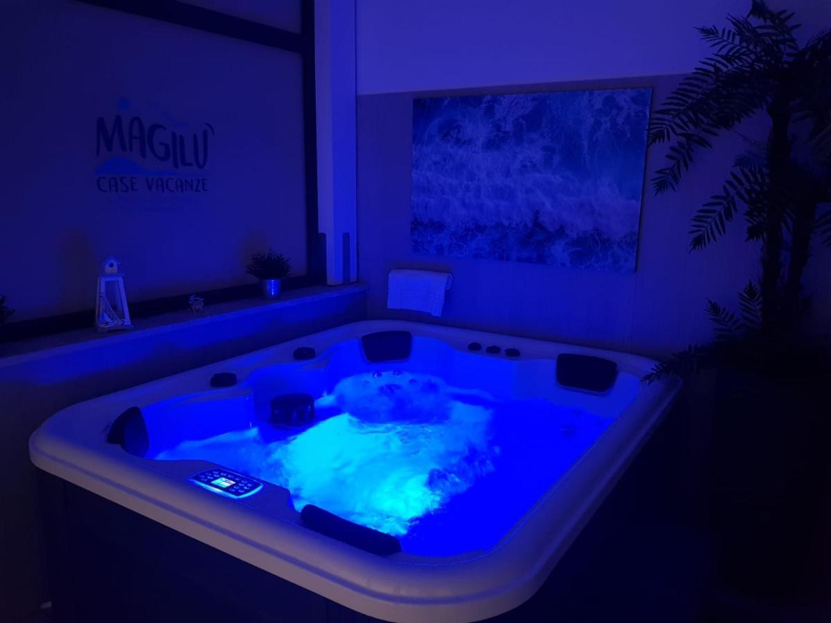 Magilu Case Con Jacuzzi กัสเตลลัมมาเร เดล โกลโฟ ภายนอก รูปภาพ